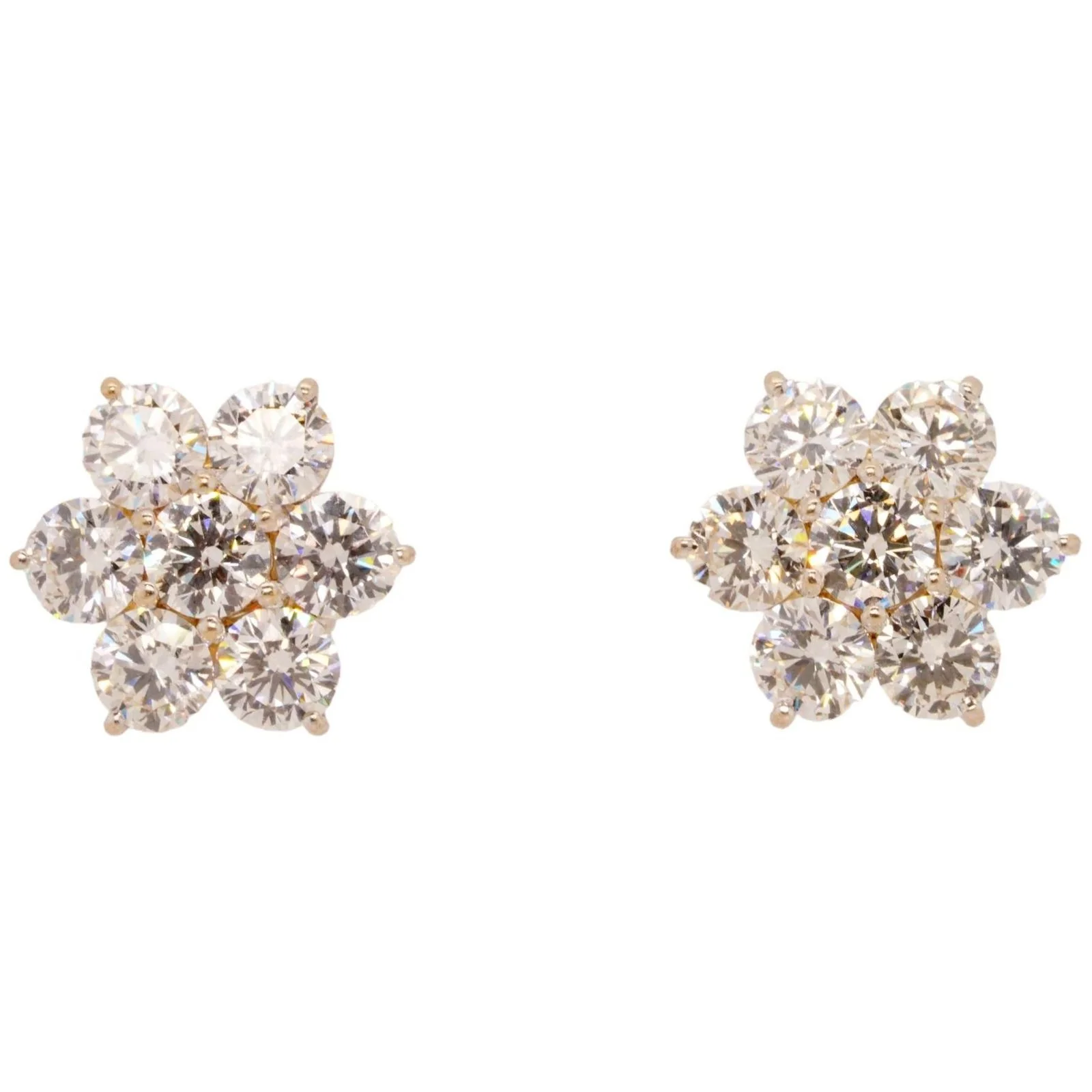18K White Gold Diamond Stud Earrings